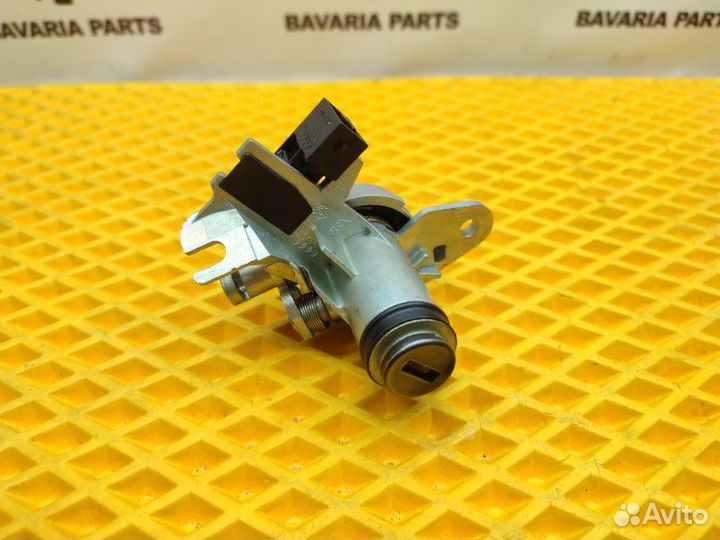 Личинка замка багажника Audi A6 C6 3.2 AUK 2005