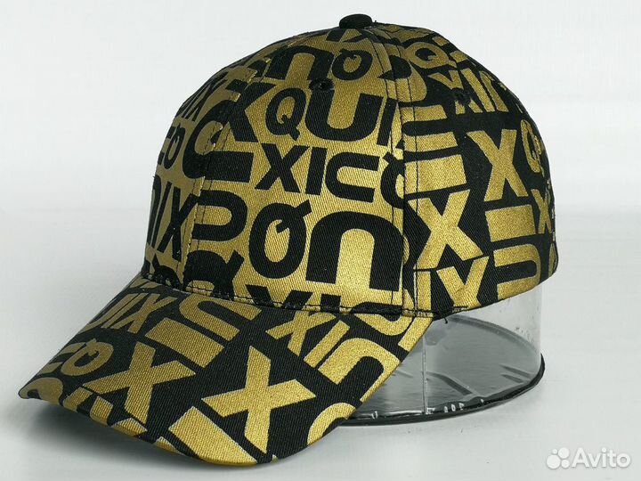 Классическая бейсболка 