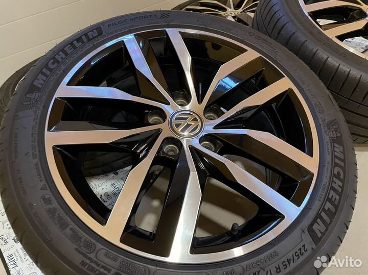 Комплект колес pilot sport r17 на Volkswagen