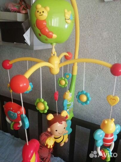 Мобиль на детскую кроватку