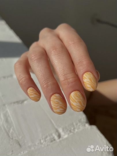 Маникюра, педикюр, гель-лак