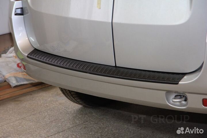 Накладка на задний бампер Лада Ларгус