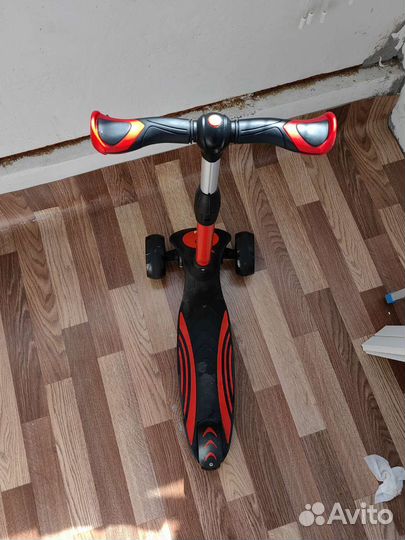 Самокат трехколесный Tech Team Buggy