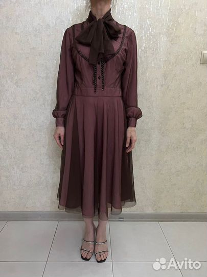 Платье S