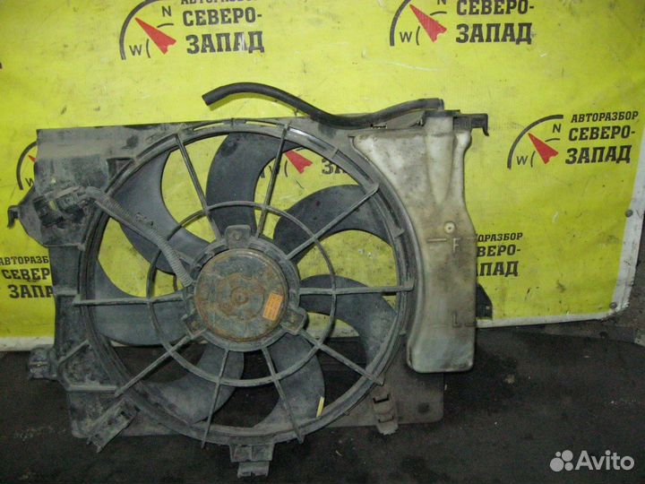 KIA Rio 3 Диффузор в сборе с вентилятором 1.4