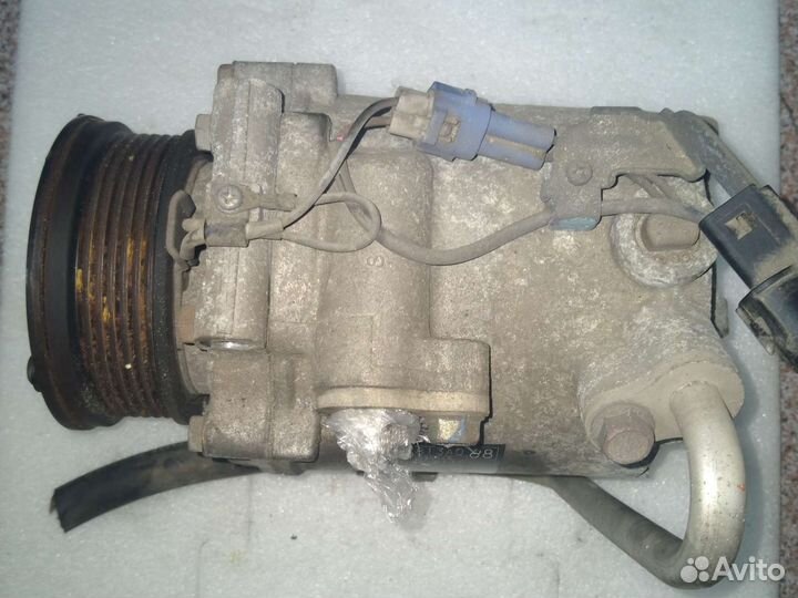 Компрессор кондиционера Mitsubishi Outlander