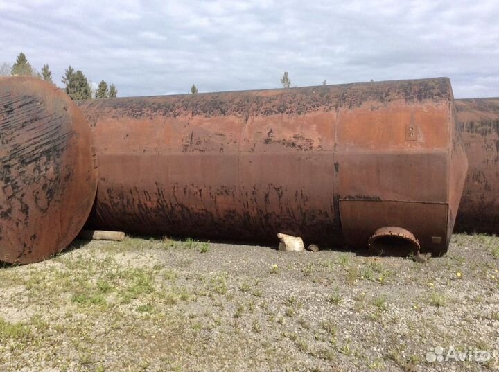 Цистерны емкости бочки