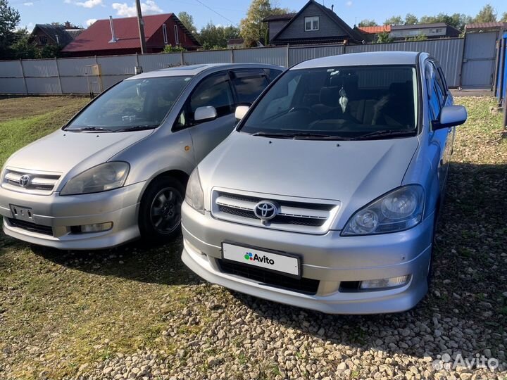 Toyota Ipsum 2.4 AT, 2003, 275 000 км
