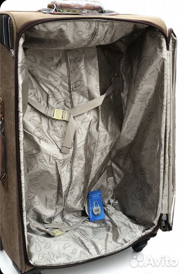 Чемодан на колесах