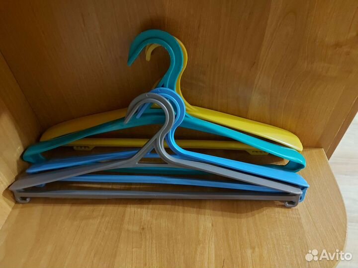Вешалки плечики бу
