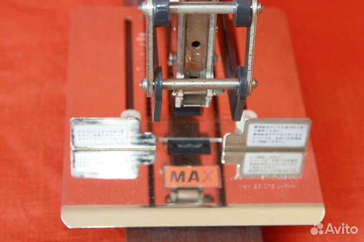 Степлер-сшиватель Япония MAX