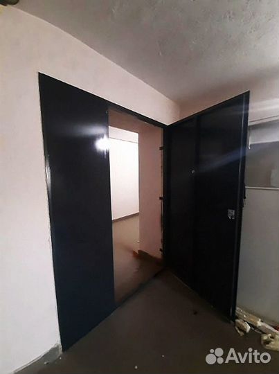 Стальная Тамбурная дверь на общий коридор