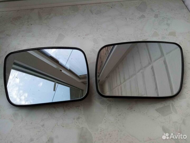 Зеркальные элементы в паре для Приоры б/у