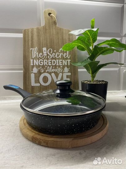 Сковорода антипригарная с крышкой Восток Стиль