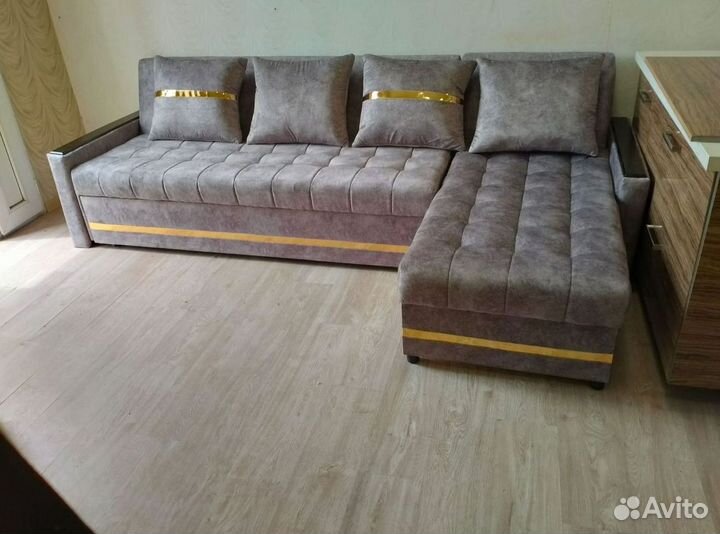 Диван угловой раскладной в наличии