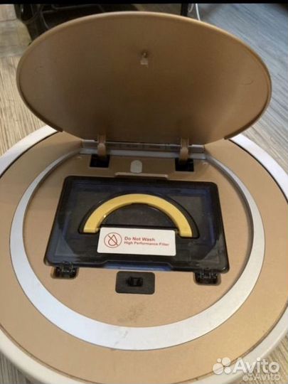 Робот пылесос