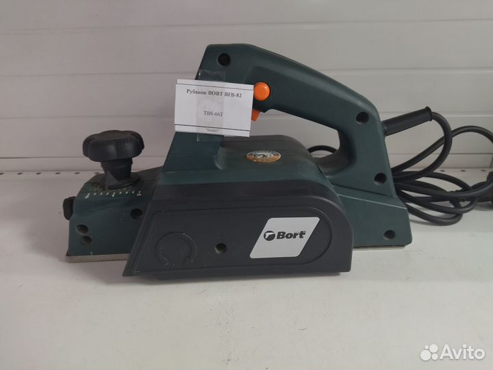 Рубанок bort BFB-82
