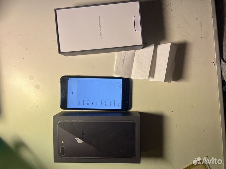 iPhone 8 Plus, 64 ГБ