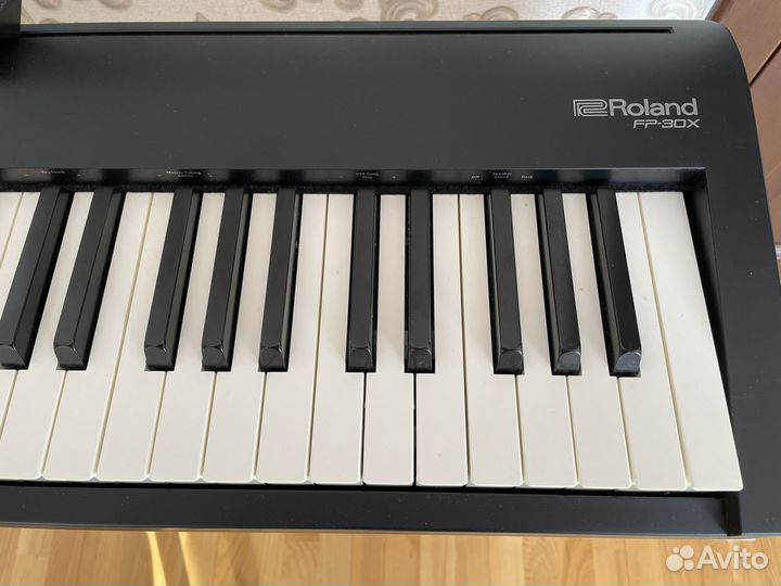 Цифровое пианино Roland FP-30X-WH