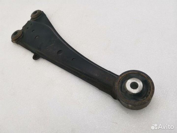 Рычаг подвески задний правый Toyota Rav4 CA40 2.2
