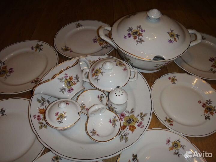 Столовый сервиз Дулево