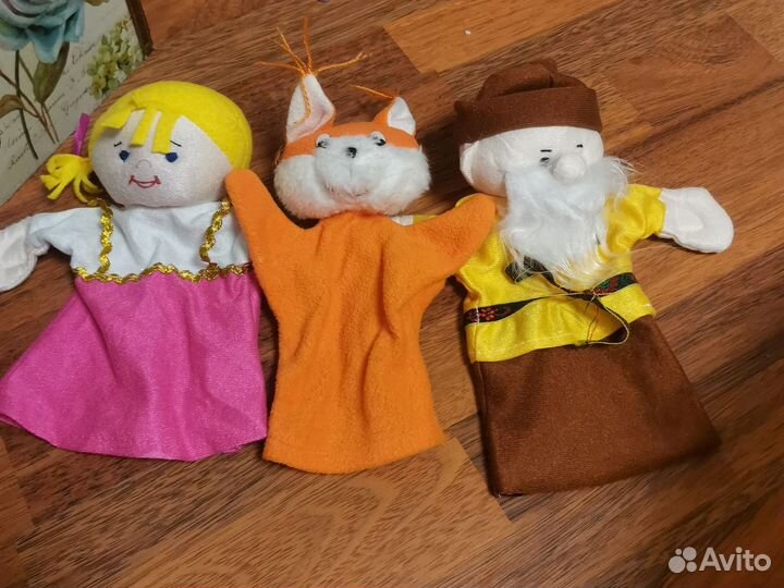 Игрушки на руку, кукольный театр