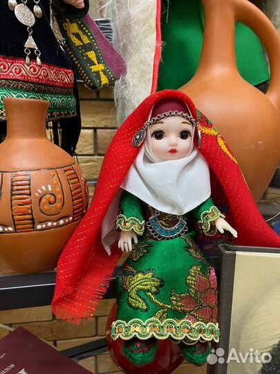 Кукла в национальном костюме