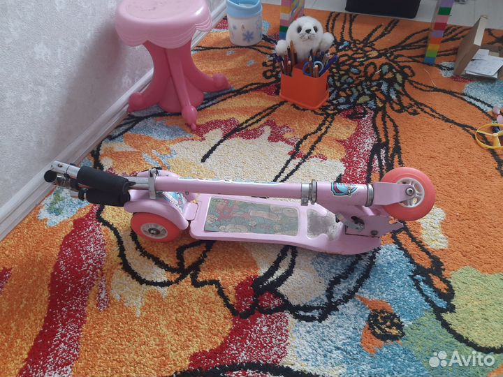 Трёх колёсный самокат