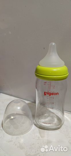 Бутылочки для кормления pigeon стекло