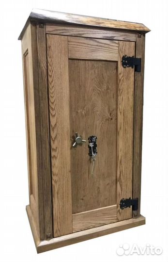 Сейф в дереве для ценностей 