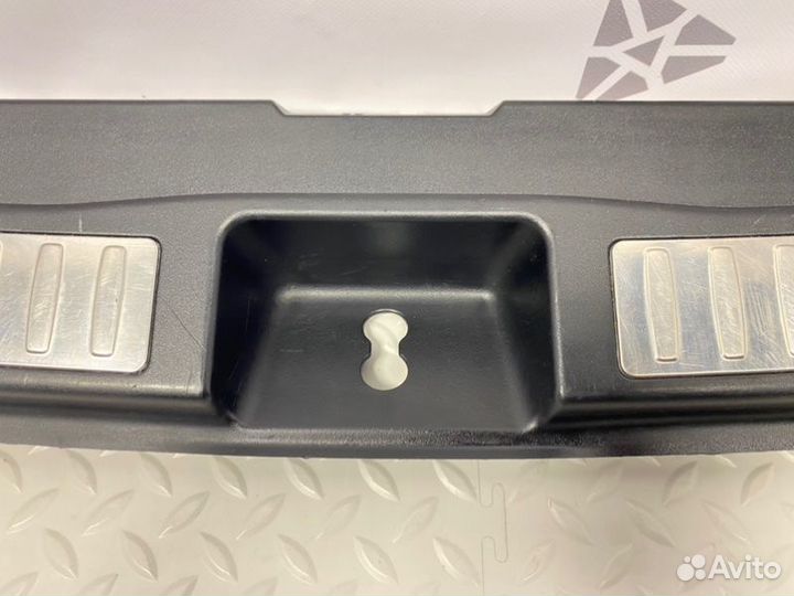 Обшивка багажника задняя Mercedes Gle W166 3.5