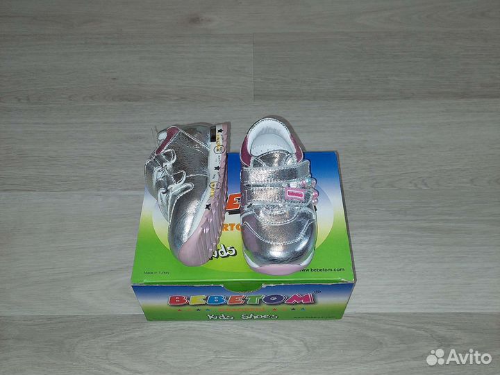 Новые кроссовки Bebetom р 21 кожа