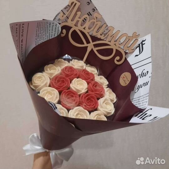 Букет из шоколадных роз на 1 сентября