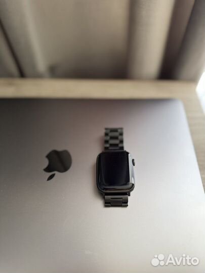 Apple watch se 44 mm nike