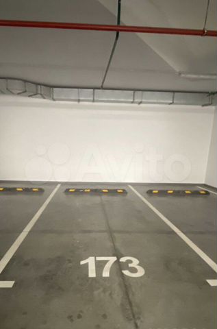 Машиноместо, 13 м²