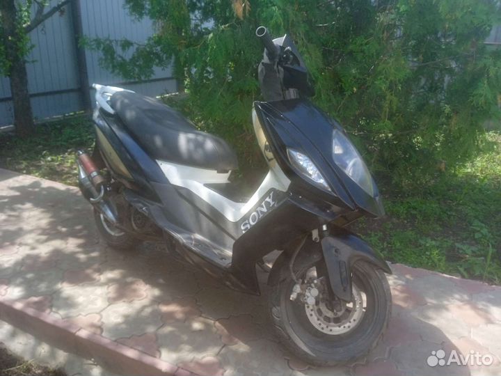Скутер 150к 4 такта