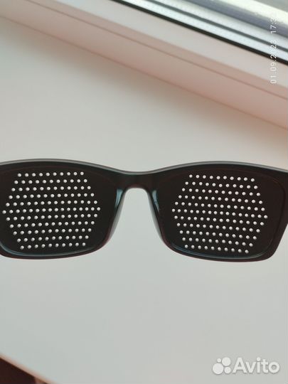 Очки-тренажеры перфорационные bence