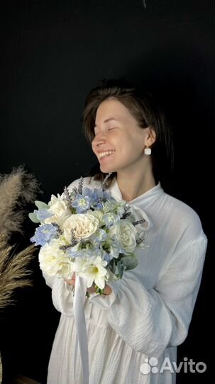 Букет невесты, бутоньерка, свадебный букет