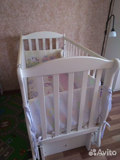 Детская кровать с маятником Кубаночка