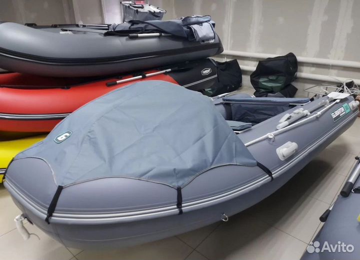 Лодка пвх Gladiator E380 PRO светло/темно-серый