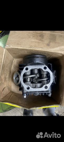 Головка и цилиндр с поршнем для альфы и дельты