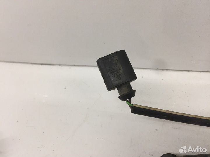 Электропроводка генератора (Volkswagen Passat)