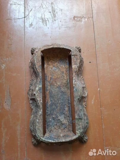 Утюг на подставке