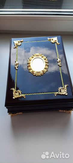 Шкатулка для украшений из дерева