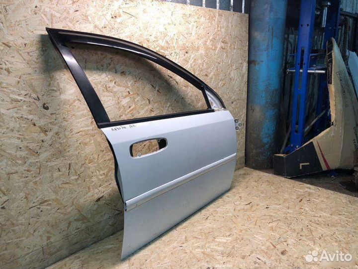 Дверь передняя правая Chevrolet Lacetti