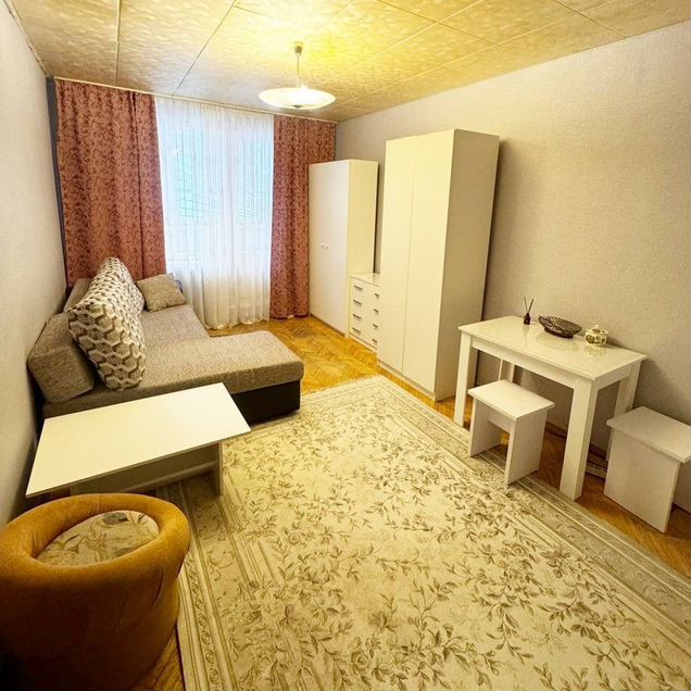 Комната 16 м² в 3-к., 1/9 эт.