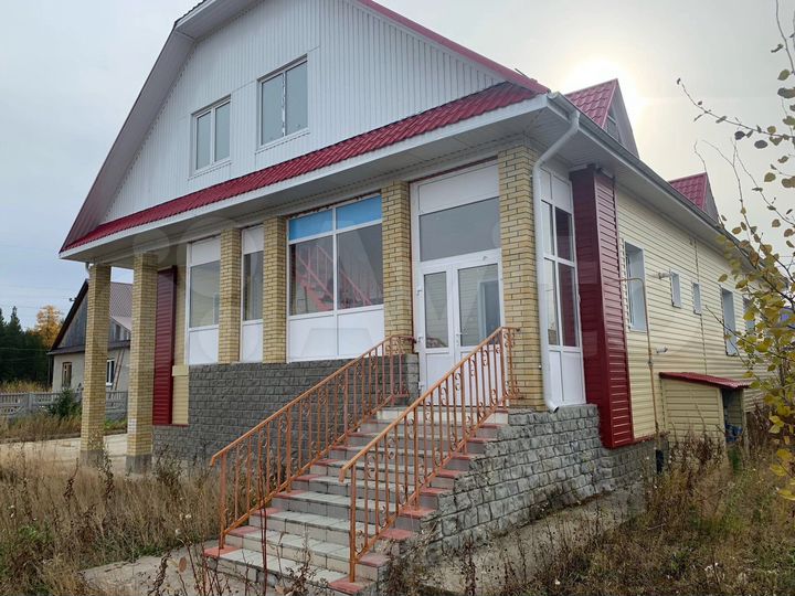 Дом 377 м² на участке 15 сот.