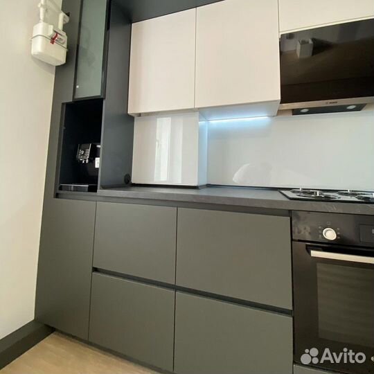 Кухня под ключ в 2 ряда от фабрики