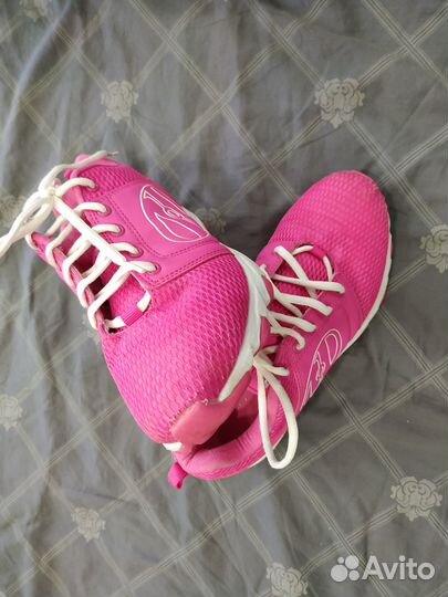 Роликовые кроссовки Heelys (Хилис) – 38р