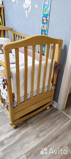 Детская кроватка